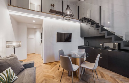 Borgo-Sanzio Apartment | Ferrini Home - Riso 80
