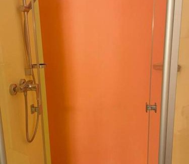 Bad Griesbach-Therme Apartment | FeWo 57 - Appartement im Rottalblick - Helle Kuschelecke genießen mit Bademantelgang zur Therme und TV, Stellplatz im Haus
