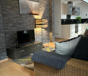 Jena Apartment | Fewo an der Saale, 5 min bis Zentrum