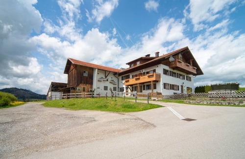 Eisenberg Apartment | Fewo Bergblick mit Südbalkon - Echtler, Haus