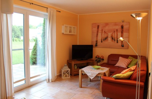 Gelbensande Apartment | * FEWO in the coastal forest - * FEWO in the coastal forest EG 3 Kittendorf/- GM 69470