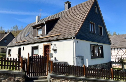 Emmerzhausen Apartment | Fewo Jenni - Ferienwohnungen Kerstin & Andreas Mudersbach
