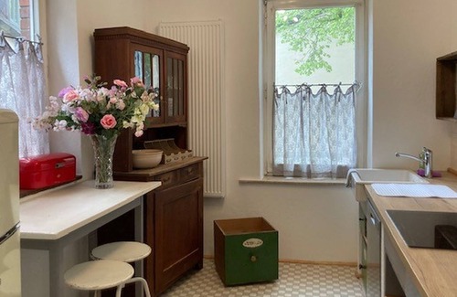 Muensingen Apartment | Fewo Luise 90qm, 2 Schlafräume, 2 Bäder, Dachterrasse, Max. 4 Personen