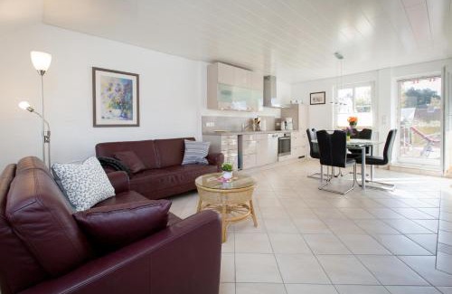Groemitz Apartment | FeWo Oberdeck - Königsberger Allee 28