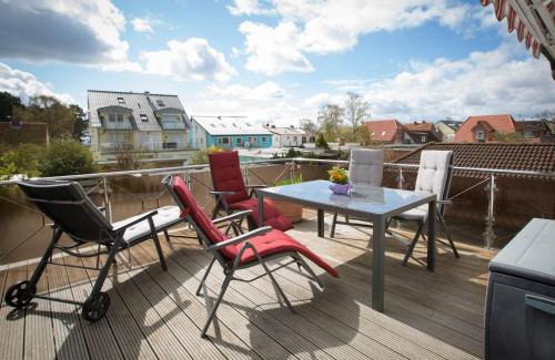 Groemitz Apartment | FeWo Oberdeck - Königsberger Allee 28