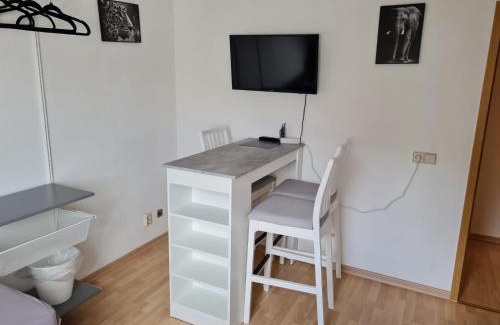 Plauen Apartment | FeWo WIEKO Plauen Leibnizstr. H1, DG links