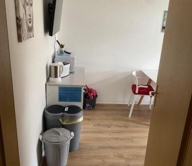 Plauen Apartment | FeWo WIEKO Plauen Leibnizstr. H3, 2. OG rechts