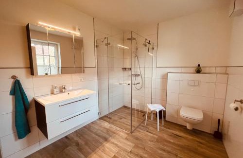 Born auf dem Darss House | FH Rosengang - fuer 6 Personen, Kamin, Terrasse, Garten