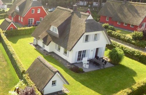 Stubbenfelde House | FH Strandmuschel