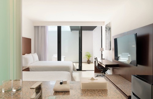 Gonzalo Guerrero Hotel | Fiesta Inn Playa del Carmen