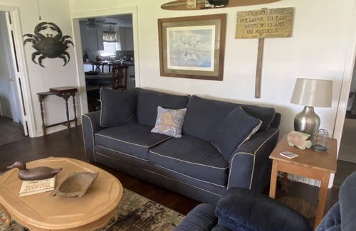 Harkers Island Cottage | Fin's Fish Camp at Harker's Island
