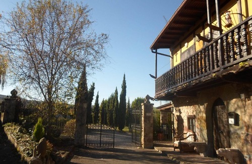 Parbayon House | Finca "Casa El Molino" with its own swimming pool