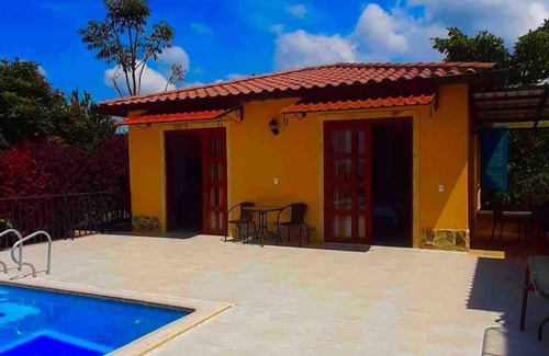 El Meson Ski Chalet | finca del bosque