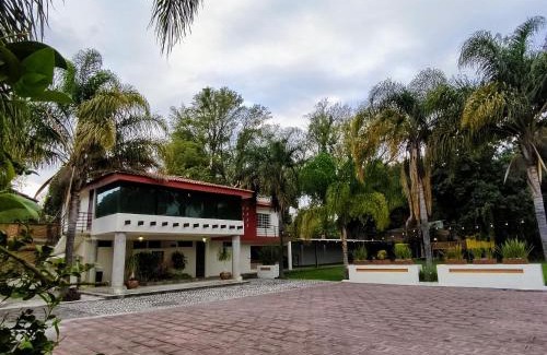 Atlixco House | Finca el Nogal - Casa Entera Familiar Moderna con Amplio Jardín Atlixco puebla