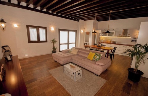 Galdar Villa | Finca 'Jardín del Norte' with Mountain View, Private Pool, Terrace & Wi-Fi