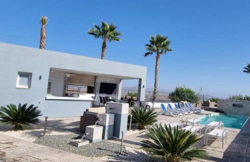 Coin Villa | Finca La Mirage Coin