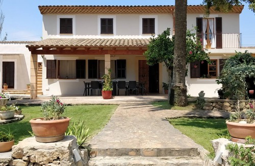 Manacor Villa | Finca Mallorca with garden, pool and playground ready for families.