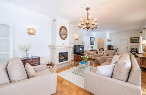 Santa Maria del Cami Villa | Finca Santa Maria Near Palma