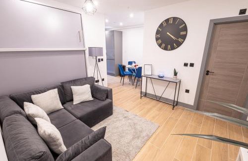 West Finchley Apartment | Finchley Finest 2Bed 2Bath Apartment Great for Groups