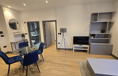 West Finchley Apartment | Finchley Stylish 1-Bed | Great Location