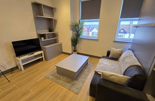 West Finchley Apartment | Finchley Stylish 1-Bed | Great Location