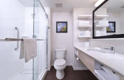 Wilkes East House | Find your inner peace in Portland