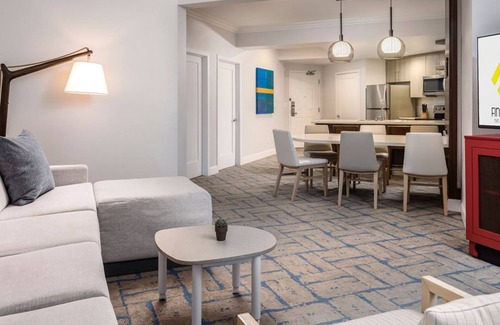 Newport Coast Resort | 𝐅𝐢𝐧𝐝𝐢𝐧𝐠 𝐌𝐞𝐢𝐥𝐢 Waterside Newport Coast Retreat + Amenities. 2-Bedroom