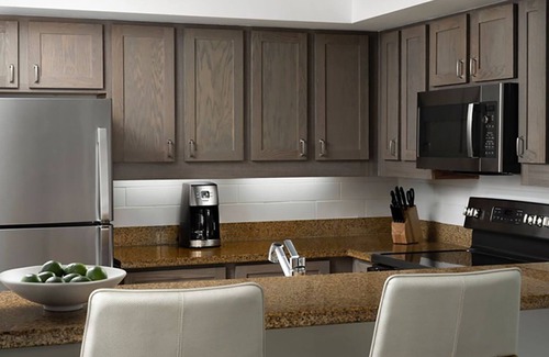 Palm Beach Shores Resort | π
π’π§ππ’π§π πππ’π₯π’ Sparkling Beachfront OceanPointe Resort+Amenities, 2BR
