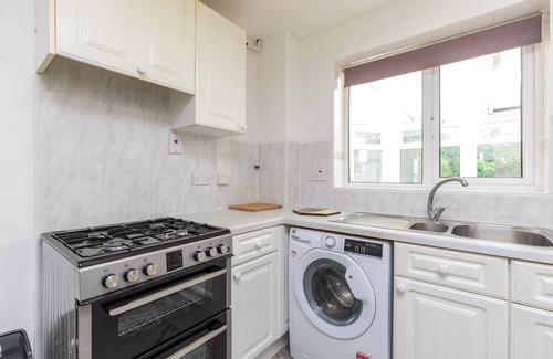 Ifield House | Findon House