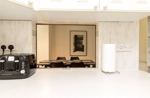Ifield House | Findon House