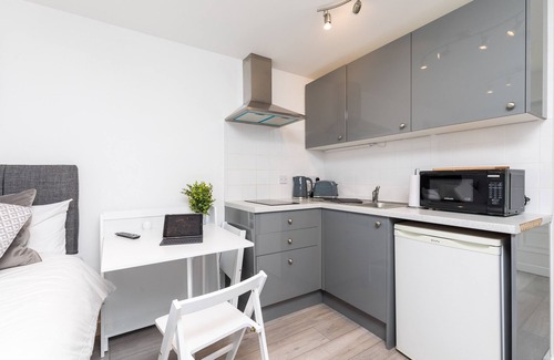 Ifield Apartment | Findon Suite