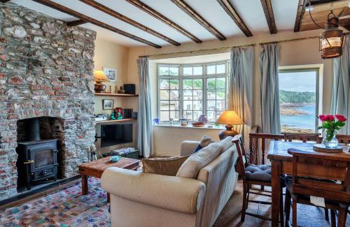 Cawsand House | Finest Retreats - April Cottage