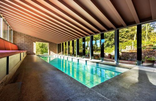 Macclesfield House | Finest Retreats - ARC Peaks