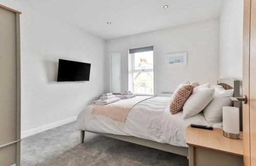 Muston Apartment | Finest Retreats - Belle House, Apt 5
