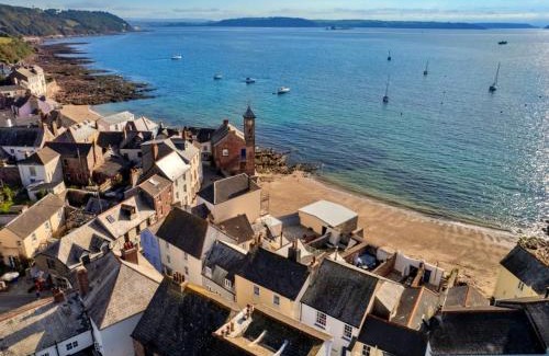 Kingsand House | Finest Retreats - Blue Monkey