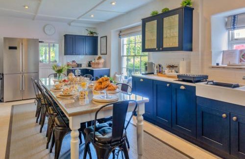 Kingsand House | Finest Retreats - Blue Monkey