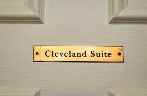 Thirsk Apartment | Finest Retreats - Cleveland Hall Apt