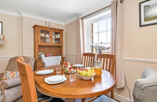 Thirsk Apartment | Finest Retreats - Cleveland Hall Apt