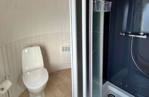 Looe Ski Chalet | Finest Retreats | Jam First Cabin