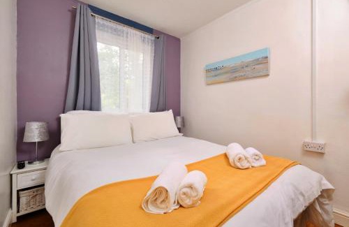 Lelant Ski Chalet | Finest Retreats - Joyful Cottage