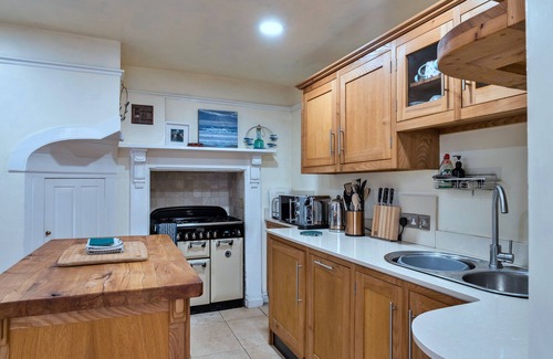 Kingsand House | Finest Retreats - Kelvin House