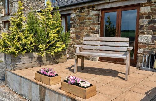 Liskeard House | Finest Retreats - The Shippon at Lestitha