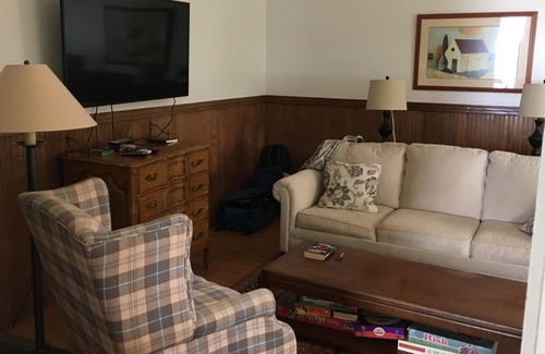 Interlaken House | Finger Lakes historic home on Cayuga Lake modern amenities near FLX wine country