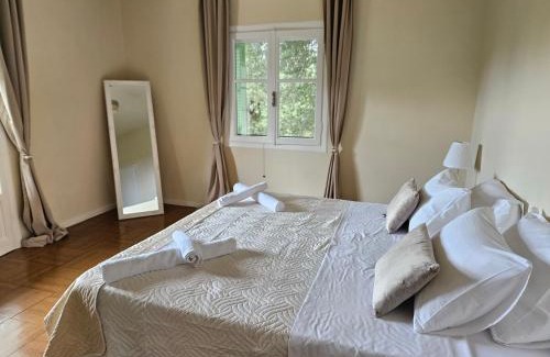Spartylas Apartment | Fiori Sea View Apartment