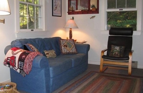 Hope Cottage | Firefly Cottage - Lakefront Cottage in Hope - Maine's Best Kept Secret