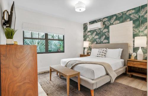 Flamingo/Lummus Apartment | Firefly Hotel