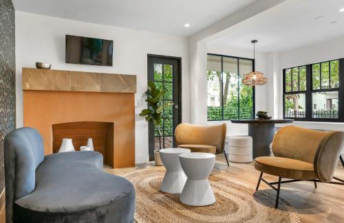 Flamingo/Lummus Apartment | Firefly Hotel