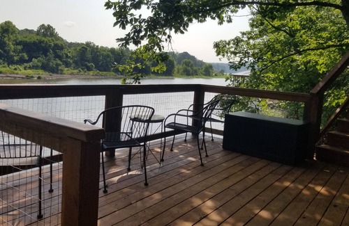 Samantha House | Firefly Lake House - Gorgeous Lake Access and Nature!
