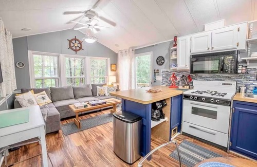 Pine City Cabin | Firepit, Gazebo, Fiber Optic, 10 min Casino