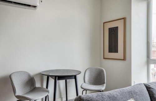 Yesler Terrace Apartment | First Hill 1br w gym lounge nr soccer field SEA-543